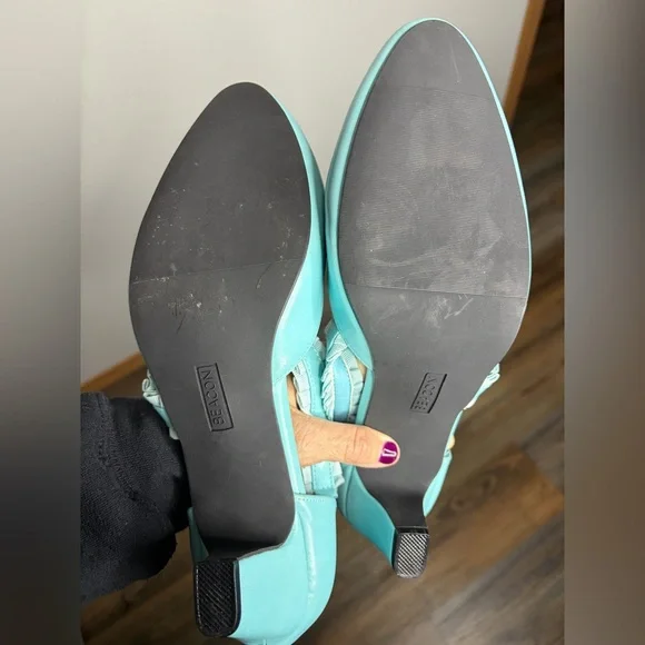 Softwear By Beacon Vintage Kitten Heel Closed Toe Shoes 10W Blue Flirty Elegant - Picture 7 of 9